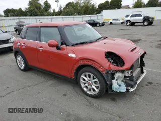 2015 MINI Hardtop 4 Door S z VIN WMWXU3C51F2B56847, wystawiony jako Copart lot #59396195 z przebiegiem 70 821 mil mil oraz Szkoda całkowita • Salvage title. Historia ofert i sprzedaży dostępna na DreamBid. Obrazek 4.
