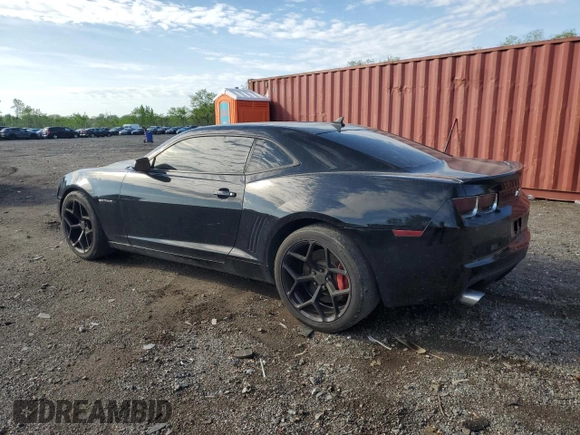2011 Chevrolet Camaro 2SS with VIN 2G1FK1EJ5B9145807, listed as a Copart auction lot 55217885 with 134,313 mi miles and Clean Title. Bid and sale history available at DreamBid. Image 2.
