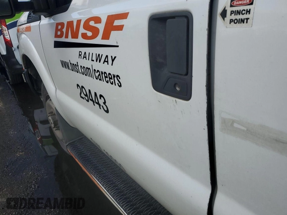 2016 Ford F-250 XLT with VIN 1FT7X2B69GEB70975, listed as a IAAI auction lot 42631424 with 238,000 mi miles and . Bid and sale history available at DreamBid. Image 23.