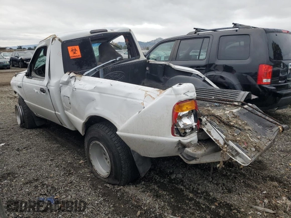 1999 Ford Ranger XL with VIN 1FTYR10V8XUB05186, listed as a Copart auction lot 84733784 with 252,631 mi miles and Non Repairable. Bid and sale history available at carsss.com. Image 2.