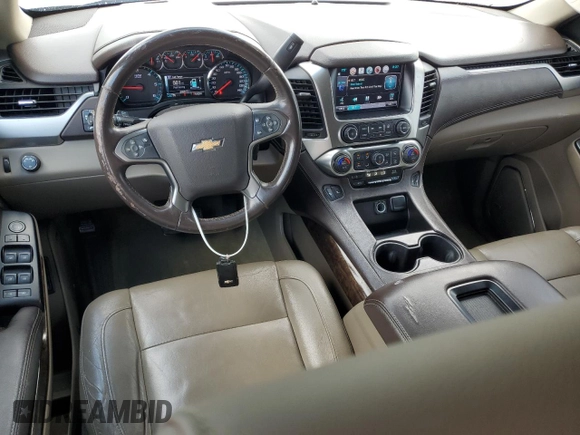 2015 Chevrolet Suburban LT z VIN 1GNSCJKC3FR652426, wystawiony jako Copart lot #60554405 z przebiegiem 200 570 mil mil oraz Szkoda całkowita • Salvage title. Historia ofert i sprzedaży dostępna na DreamBid. Obrazek 8.