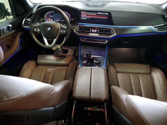 2019 BMW X5 xDrive40i z VIN 5UXCR6C5XKLL21055, wystawiony jako Copart lot #58574775 z przebiegiem 45 017 mil mil oraz Szkoda całkowita • Salvage title. Historia ofert i sprzedaży dostępna na DreamBid. Obrazek 8.