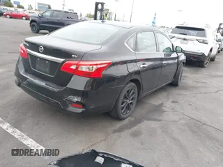 2018 Nissan Sentra SV z VIN 3N1AB7AP2JL632962, wystawiony jako IAAI lot #42058050 z przebiegiem 119 863 mil mil oraz . Historia ofert i sprzedaży dostępna na DreamBid. Obrazek 4.