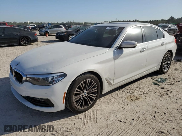 2018 BMW 5 Series 530i z VIN WBAJA5C51JG898880, wystawiony jako Copart lot #49928005 z przebiegiem 117 581 mil mil oraz Czysty tytuł • Clean title. Historia ofert i sprzedaży dostępna na DreamBid. Obrazek 1.