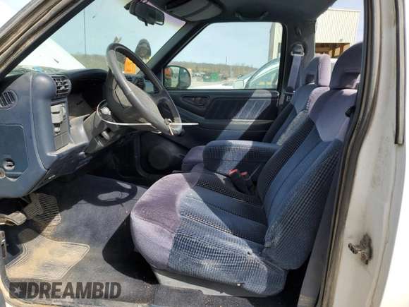 1996 GMC Sonoma with VIN 1GTCS144XT8504023, listed as a Copart auction lot 50996815 with 116,670 mi miles and Salvage Title. Bid and sale history available at carsss.com. Image 7.