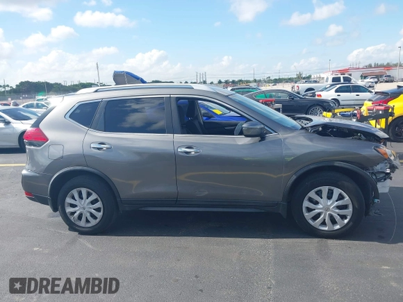 2017 Nissan Rogue SV z VIN JN8AT2MT0HW388730, wystawiony jako IAAI lot #42289935 z przebiegiem 124 943 mil mil oraz . Historia ofert i sprzedaży dostępna na DreamBid. Obrazek 14.