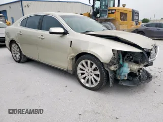 2010 Lincoln MKS with VIN 1LNHL9DR9AG607557, listed as a Copart auction lot 53779785 with 190,249 mi miles and Salvage Title. Bid and sale history available at DreamBid. Image 4.