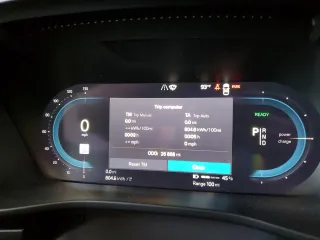 2023 Volvo C40 Recharge Pure Electric Ultimate with VIN YV4ED3GM6P2062387, listed as a Copart auction lot 61333974 with 26,868 mi miles and Clean Title. Bid and sale history available at carsss.com. Image 9.