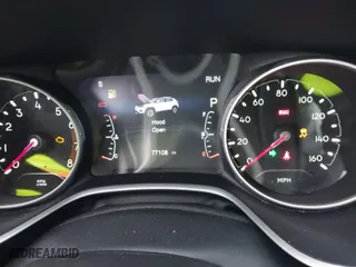 2018 Jeep Compass Latitude with VIN 3C4NJCBB7JT226303, listed as a IAAI auction lot 41562767 with 77,108 mi miles. Bid and sale history available at carsss.com. Image 7.
