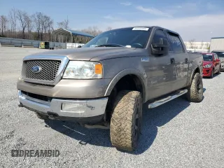 2004 Ford F-150 XLT with VIN 1FTPW14524KB53823, listed as a Copart auction lot 49335565 with 382,312 mi miles and Salvage Title. Bid and sale history available at carsss.com. Image 1.