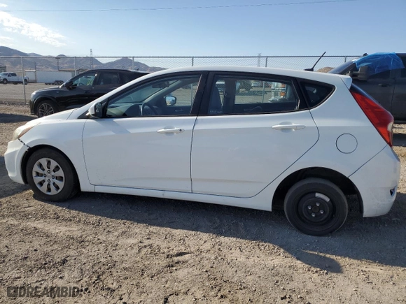 2016 Hyundai Accent SE with VIN KMHCT5AE2GU251483, listed as a Copart auction lot 67940774 with NaN miles and Salvage Title. Bid and sale history available at carsss.com. Image 2.