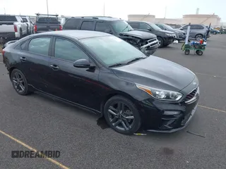 2021 Kia Forte GT-Line z VIN 3KPF34AD5ME305761, wystawiony jako IAAI lot #41721890 z przebiegiem 76 021 mil mil oraz . Historia ofert i sprzedaży dostępna na DreamBid. Obrazek 1.