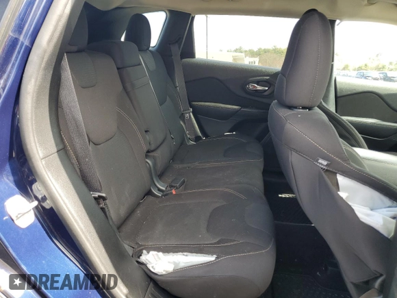 2016 Jeep Cherokee Latitude z VIN 1C4PJMCS3GW198175, wystawiony jako Copart lot #51071935 z przebiegiem 112 414 mil mil oraz Nie do naprawy • Non repairable. Historia ofert i sprzedaży dostępna na DreamBid. Obrazek 11.