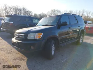 2001 Toyota Sequoia Limited with VIN 5TDBT48A51S020330, listed as a IAAI auction lot 41914917 with 276,826 mi miles. Bid and sale history available at carsss.com. Image 2.