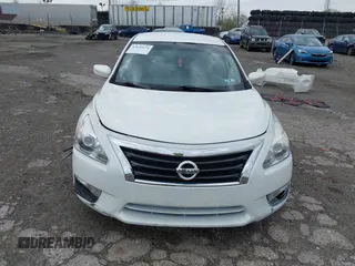 2014 Nissan Altima SV with VIN 1N4AL3AP7EC141832, listed as a IAAI auction lot 42019574 with 124,802 mi miles and . Bid and sale history available at carsss.com. Image 12.