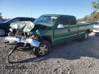 2001 Chevrolet Silverado 1500 LS with VIN 1GCEC19V01E169893, listed as a Copart auction lot 48826955 with 147,722 mi miles and Salvage Title. Bid and sale history available at DreamBid. Image 1.