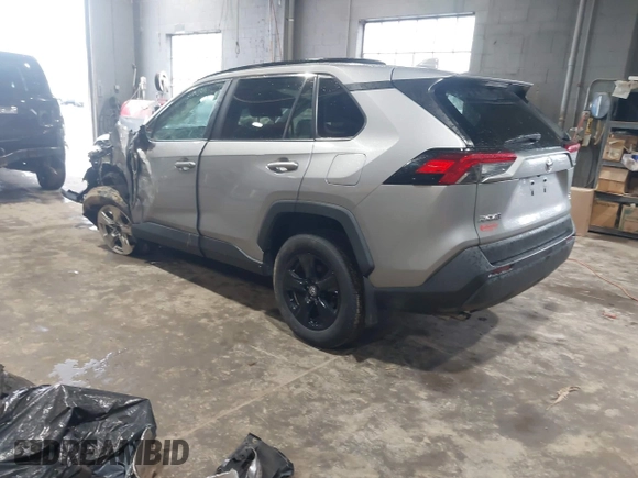 2020 Toyota RAV4 XLE with VIN 2T3P1RFV6LC089609, listed as a IAAI auction lot 41923472 with 72,368 mi miles and . Bid and sale history available at DreamBid. Image 3.