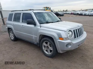 2010 Jeep Patriot Sport with VIN 1J4NT2GB7AD529286, listed as a IAAI auction lot 42020227 with 158,401 mi miles. Bid and sale history available at carsss.com. Image 1.