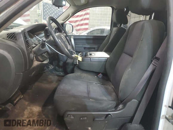 2013 GMC Sierra 1500 SLE z VIN 1GTR2VE71DZ182216, wystawiony jako Copart lot #45119775 z przebiegiem 116 199 mil mil oraz Szkoda całkowita • Salvage title. Historia ofert i sprzedaży dostępna na DreamBid. Obrazek 7.