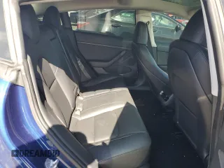 2023 Tesla Model 3 z VIN 5YJ3E1EA2PF627302, wystawiony jako Copart lot #56535485 z przebiegiem 30 522 mil mil oraz Szkoda całkowita • Salvage title. Historia ofert i sprzedaży dostępna na DreamBid. Obrazek 10.