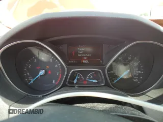 2017 Ford Focus SE z VIN 1FADP3F25HL339828, wystawiony jako Copart lot #61400925 z przebiegiem 69 806 mil mil oraz Szkoda całkowita • Salvage title. Historia ofert i sprzedaży dostępna na DreamBid. Obrazek 9.