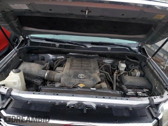 2017 Toyota Tundra SR5 z VIN 5TFRW5F19HX216001, wystawiony jako Copart lot #83469664 z przebiegiem 88 905 mil mil oraz Szkoda całkowita • Salvage title. Historia ofert i sprzedaży dostępna na DreamBid. Obrazek 11.