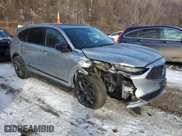 2024 Acura MDX w/A-Spec Package with VIN 5J8YE1H02RL000044, listed as a Copart auction lot 84683394 with 11,038 mi miles and Salvage Title. Bid and sale history available at carsss.com. Image 4.