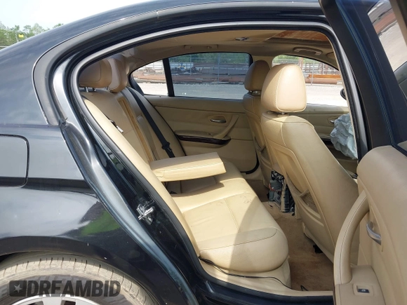 2006 BMW 3 Series 325i z VIN WBAVB13596KX34420, wystawiony jako IAAI lot #42138104 z przebiegiem Nie podano mil oraz . Historia ofert i sprzedaży dostępna na DreamBid. Obrazek 8.