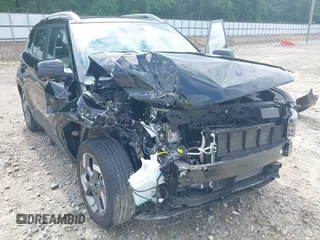 2024 Hyundai Venue Limited with VIN KMHRC8A30RU296273, listed as a IAAI auction lot 42267199 with 10,975 mi miles and . Bid and sale history available at DreamBid. Image 6.