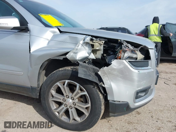 2014 GMC Acadia SLT with VIN 1GKKRRKD0EJ208646, listed as a IAAI auction lot 41583223 with 142,155 mi miles. Bid and sale history available at carsss.com. Image 6.