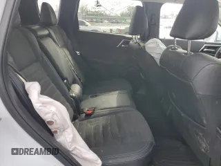 2024 Mitsubishi Outlander SE z VIN JA4J4VA88RZ020090, wystawiony jako Copart lot #45466615 z przebiegiem 41 644 mil mil oraz Szkoda całkowita • Salvage title. Historia ofert i sprzedaży dostępna na DreamBid. Obrazek 11.