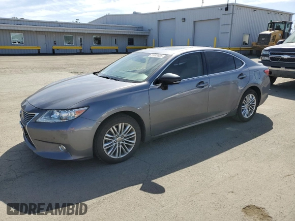 2014 Lexus ES 350 with VIN JTHBK1GG2E2131968, listed as a Copart auction lot 51695955 with 215,180 mi miles and Salvage Title. Bid and sale history available at carsss.com. Image 1.