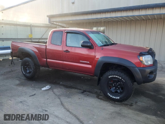 2008 Toyota Tacoma z VIN 5TEUU42NX8Z520093, wystawiony jako Copart lot #49413735 z przebiegiem 131 142 mil mil oraz Szkoda całkowita • Salvage title. Historia ofert i sprzedaży dostępna na DreamBid. Obrazek 4.