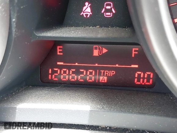 2011 Mazda 3 S Sport z VIN JM1BL1K65B1395135, wystawiony jako IAAI lot #42537410 z przebiegiem 128 628 mil mil oraz . Historia ofert i sprzedaży dostępna na DreamBid. Obrazek 7.
