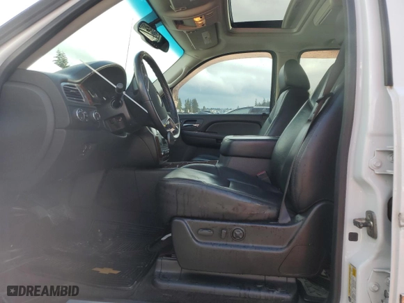 2009 Chevrolet Avalanche LTZ with VIN 3GNFK32099G200488, listed as a Copart auction lot 52306305 with 219,164 mi miles and Salvage Title. Bid and sale history available at carsss.com. Image 7.