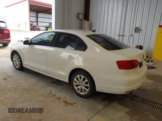 2013 Volkswagen Jetta SE with VIN 3VWDP7AJ0DM439860, listed as a IAAI auction lot 42145085 with 96,247 mi miles and . Bid and sale history available at DreamBid. Image 3.