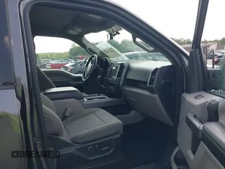 2017 Ford F-150 XL z VIN 1FTEW1EG7HFC00074, wystawiony jako IAAI lot #42477005 z przebiegiem 98 754 mil mil oraz . Historia ofert i sprzedaży dostępna na DreamBid. Obrazek 5.