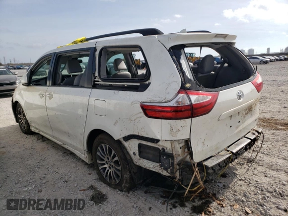 2019 Toyota Sienna XLE Auto Access Seat z VIN 5TDYZ3DC3KS971766, wystawiony jako Copart lot #44809945 z przebiegiem Nie podano mil oraz Szkoda całkowita • Salvage title. Historia ofert i sprzedaży dostępna na DreamBid. Obrazek 2.