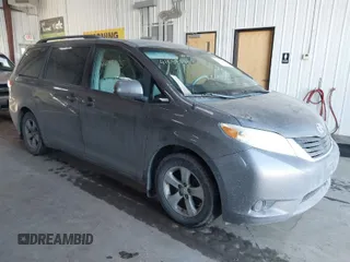 2013 Toyota Sienna LE AAS with VIN 5TDKK3DC3DS378101, listed as a IAAI auction lot 41633775 with 237,456 mi miles. Bid and sale history available at carsss.com. Image 1.