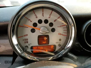 2012 MINI Coupe S z VIN WMWSX3C57CT155013, wystawiony jako Copart lot #88066275 z przebiegiem 69 870 mil mil oraz Szkody całkowita. Historia ofert i sprzedaży dostępna na DreamBid. Obrazek 9.