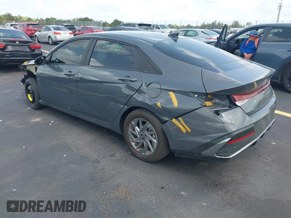 2024 Hyundai Elantra SEL with VIN KMHLM4DG6RU802179, listed as a IAAI auction lot 42432744 with 8,978 mi miles and . Bid and sale history available at DreamBid. Image 3.