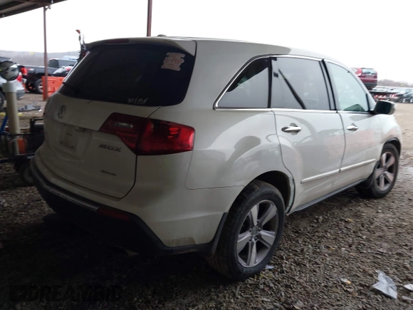2013 Acura MDX with VIN 2HNYD2H20DH513432, listed as a IAAI auction lot 41458326 with 121,972 mi miles. Bid and sale history available at carsss.com. Image 4.
