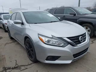 2018 Nissan Altima 2.5 SL with VIN 1N4AL3AP9JC199760, listed as a IAAI auction lot 41449452 with 130,233 mi miles. Bid and sale history available at carsss.com. Image 1.
