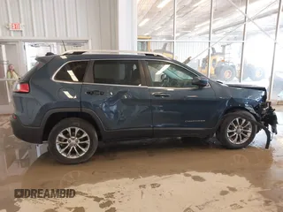 2020 Jeep Cherokee Latitude Plus with VIN 1C4PJLLB8LD561134, listed as a IAAI auction lot 41575062 with 30,780 mi miles. Bid and sale history available at carsss.com. Image 13.
