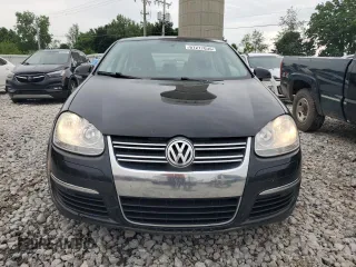 2010 Volkswagen Jetta SE with VIN 3VWRZ7AJ2AM118463, listed as a Copart auction lot 61217035 with 159,847 mi miles and Clean title. Bid and sale history available at DreamBid. Image 5.