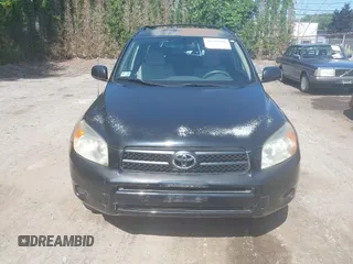 2008 Toyota RAV4 с VIN JTMBD33V286075622, выставлен на аукционе IAAI как лот 42520388 с пробегом 101 361 миль миль и . История ставок и продаж доступна на DreamBid. Изображение 6.
