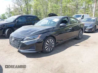 2024 Nissan Altima 2.5 SV with VIN 1N4BL4DV6RN365012, listed as a IAAI auction lot 42093508 with 32,045 mi miles. Bid and sale history available at carsss.com. Image 16.