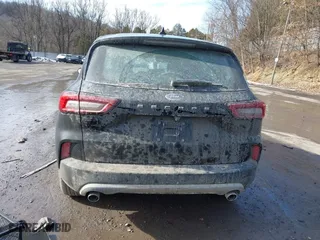 2023 Ford Escape with VIN 1FMCU0FN5PUA00319, listed as a IAAI auction lot 41457047 with 1 mi miles. Bid and sale history available at carsss.com. Image 17.