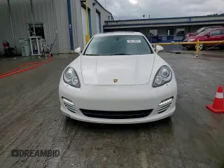 2012 Porsche Panamera z VIN WP0AA2A75CL071366, wystawiony jako Copart lot #59870805 z przebiegiem 126 489 mil mil oraz Szkoda całkowita • Salvage title. Historia ofert i sprzedaży dostępna na DreamBid. Obrazek 13.