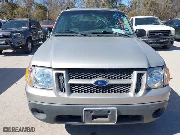 2005 Ford Explorer Sport Trac XLS with VIN 1FMZU67K75UA18027, listed as a IAAI auction lot 41694106 with 144,900 mi miles. Bid and sale history available at carsss.com. Image 6.